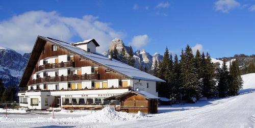 Planac Hotel Kurfar